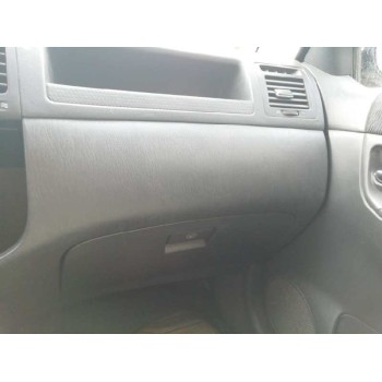 toyota corolla verso (e12) del año 2003