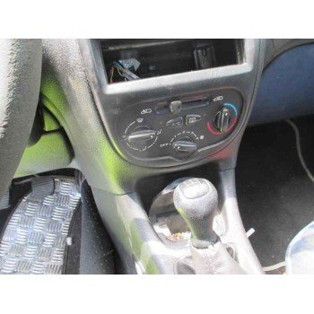 peugeot 206 berlina del año 2002