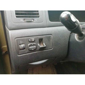 toyota corolla verso (e12) del año 2003