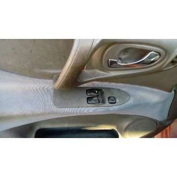 mitsubishi space star (dg0) del año 2001