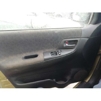 toyota corolla verso (e12) del año 2003