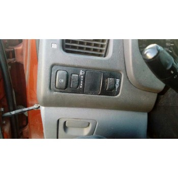 mitsubishi space star (dg0) del año 2001