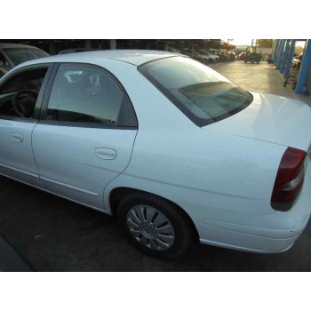 daewoo nubira berlina del año 2001