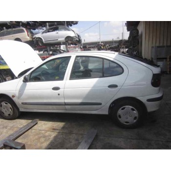 renault megane i berlina hatchback (ba0) del año 1996
