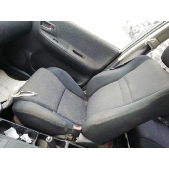 toyota corolla verso (e12) del año 2003