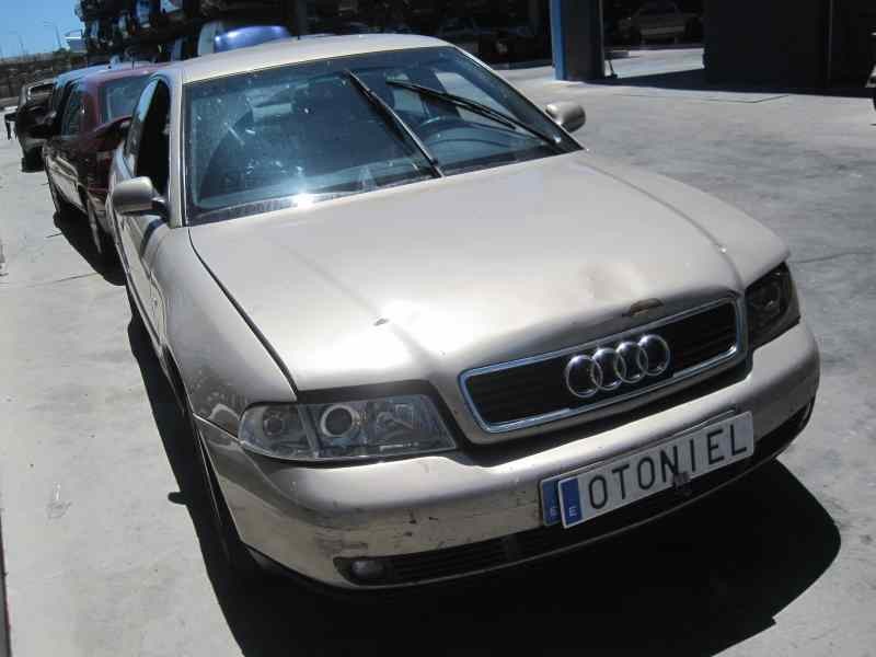 AUDI A4 BERLINA (B5)