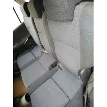 toyota corolla verso (e12) del año 2003