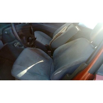 mitsubishi space star (dg0) del año 2001