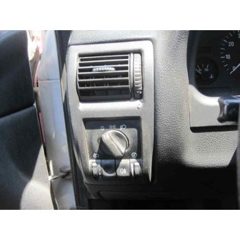 opel astra g berlina del año 2002