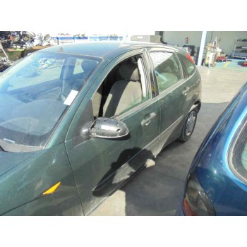 ford focus berlina (cak) del año 2004