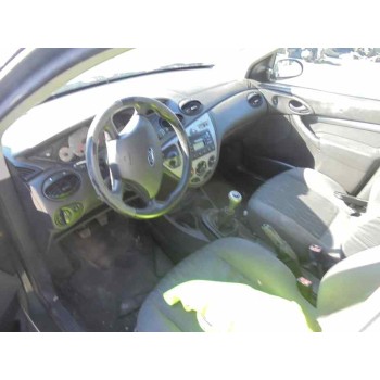 ford focus berlina (cak) del año 2004