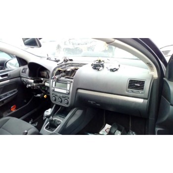 volkswagen golf v berlina (1k1) del año 2008