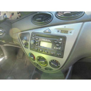 ford focus berlina (cak) del año 2004