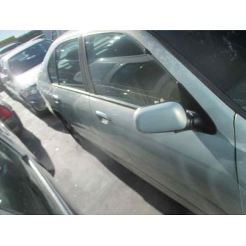 nissan primera berlina (p11) del año 2002