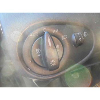 ford focus berlina (cak) del año 2004