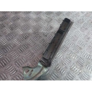 Recambio de centralita motor uce para toyota auris hybrid active referencia OEM IAM 896610ZM30  