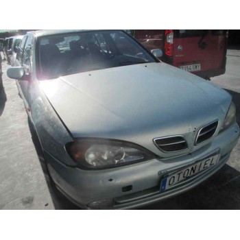 nissan primera berlina (p11) del año 2002