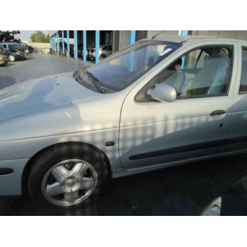 renault megane i classic (la0) del año 2000