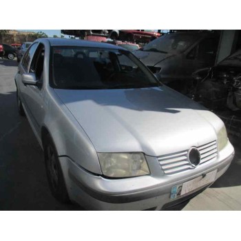 volkswagen bora berlina (1j2) del año 2001