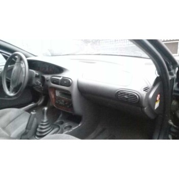 chrysler stratus berlina (ja) del año 2000