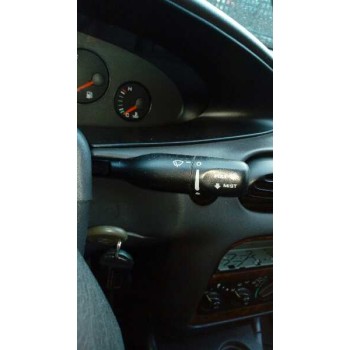 chrysler stratus berlina (ja) del año 2000