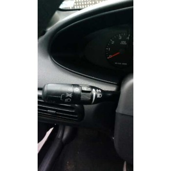 chrysler stratus berlina (ja) del año 2000