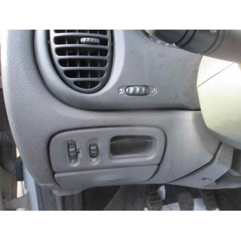 renault megane i classic (la0) del año 2000