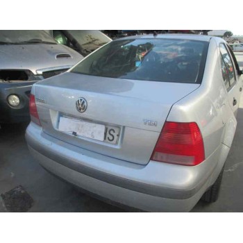 volkswagen bora berlina (1j2) del año 2001