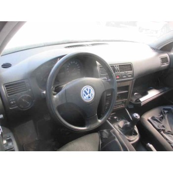 volkswagen bora berlina (1j2) del año 2001