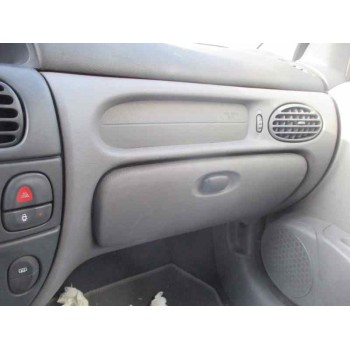 renault megane i classic (la0) del año 2000