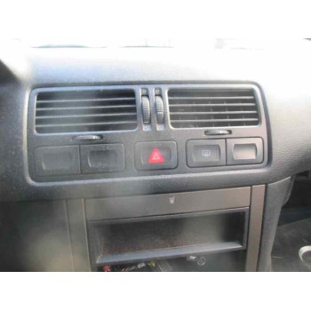 volkswagen bora berlina (1j2) del año 2001