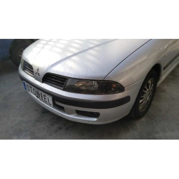 mitsubishi carisma berlina 5 (da0) del año 2003