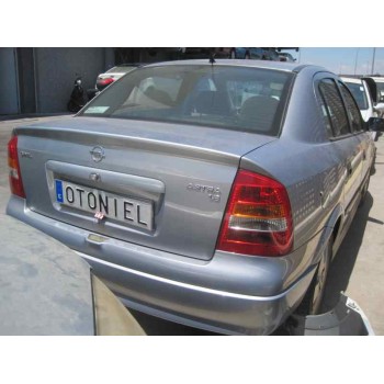 opel astra g berlina del año 2002