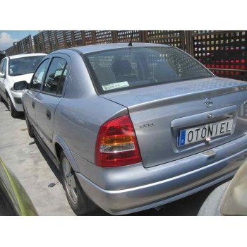 opel astra g berlina del año 2002
