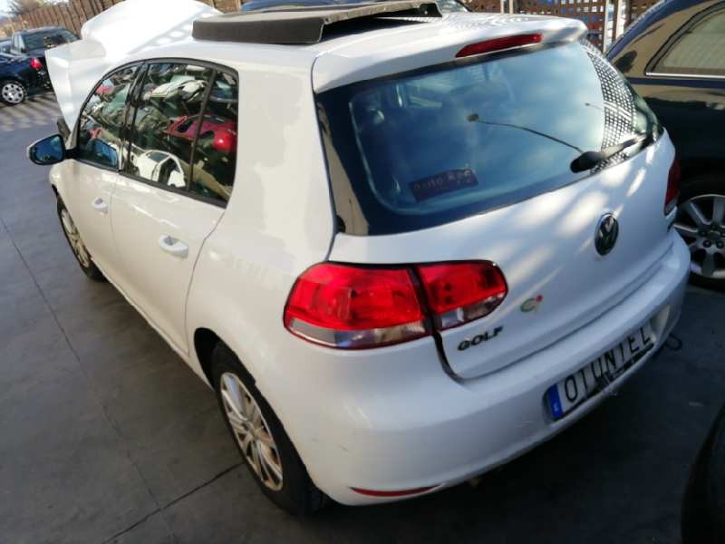 VOLKSWAGEN GOLF VI (5K1)