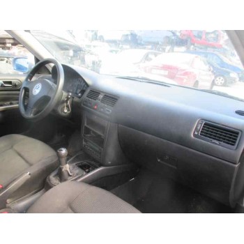 volkswagen bora berlina (1j2) del año 2001