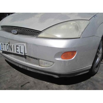 ford focus berlina (cak) del año 2000