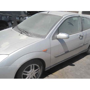 ford focus berlina (cak) del año 2000
