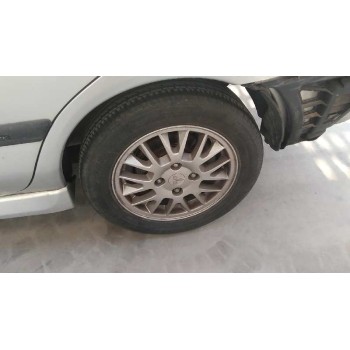 mitsubishi carisma berlina 5 (da0) del año 2003