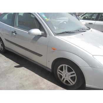 ford focus berlina (cak) del año 2000
