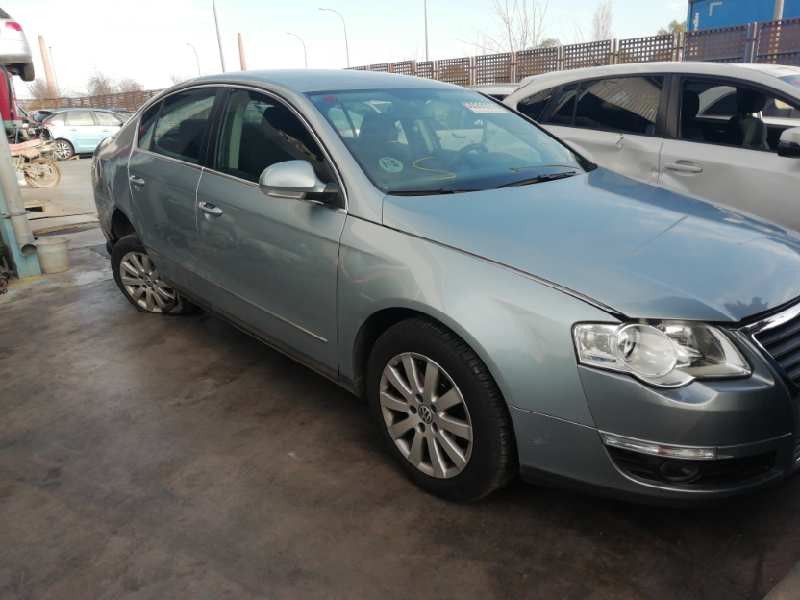 VOLKSWAGEN PASSAT BERLINA (3C2)