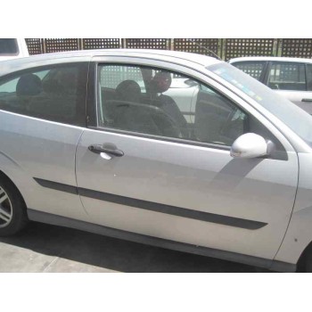 ford focus berlina (cak) del año 2000