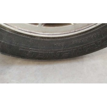 mitsubishi carisma berlina 5 (da0) del año 2003