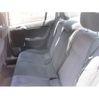 opel astra g berlina del año 2002