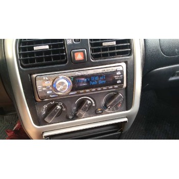 mitsubishi carisma berlina 5 (da0) del año 2003