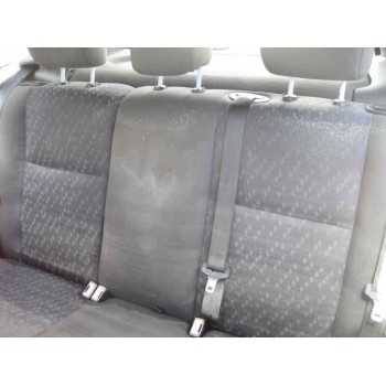 ford focus berlina (cak) del año 2000