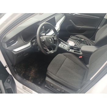 skoda octavia iv (nx3, nn3, pv3) del año 2024