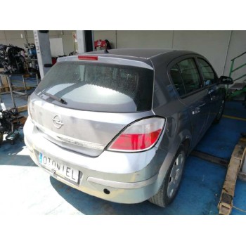 opel astra h berlina del año 2004