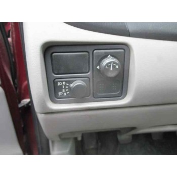 nissan almera (n16/e) del año 2000