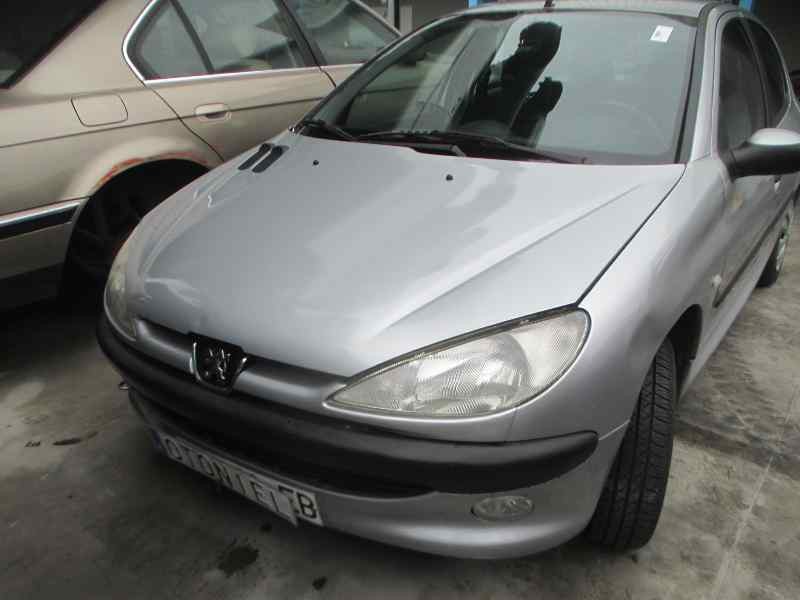 PEUGEOT 206 BERLINA